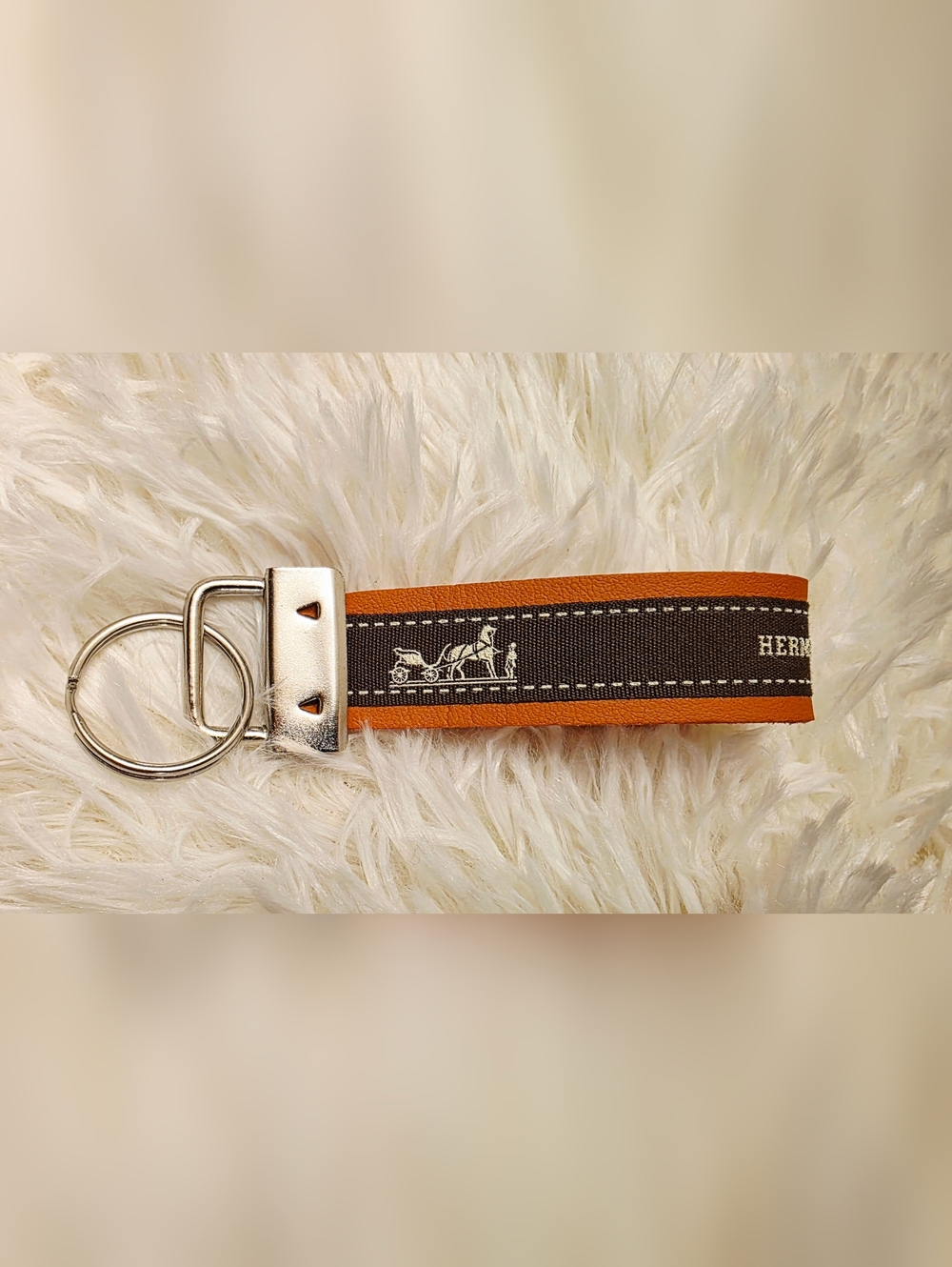 🧡 Handmade Keychain 🧡 - Picture 2 of 5